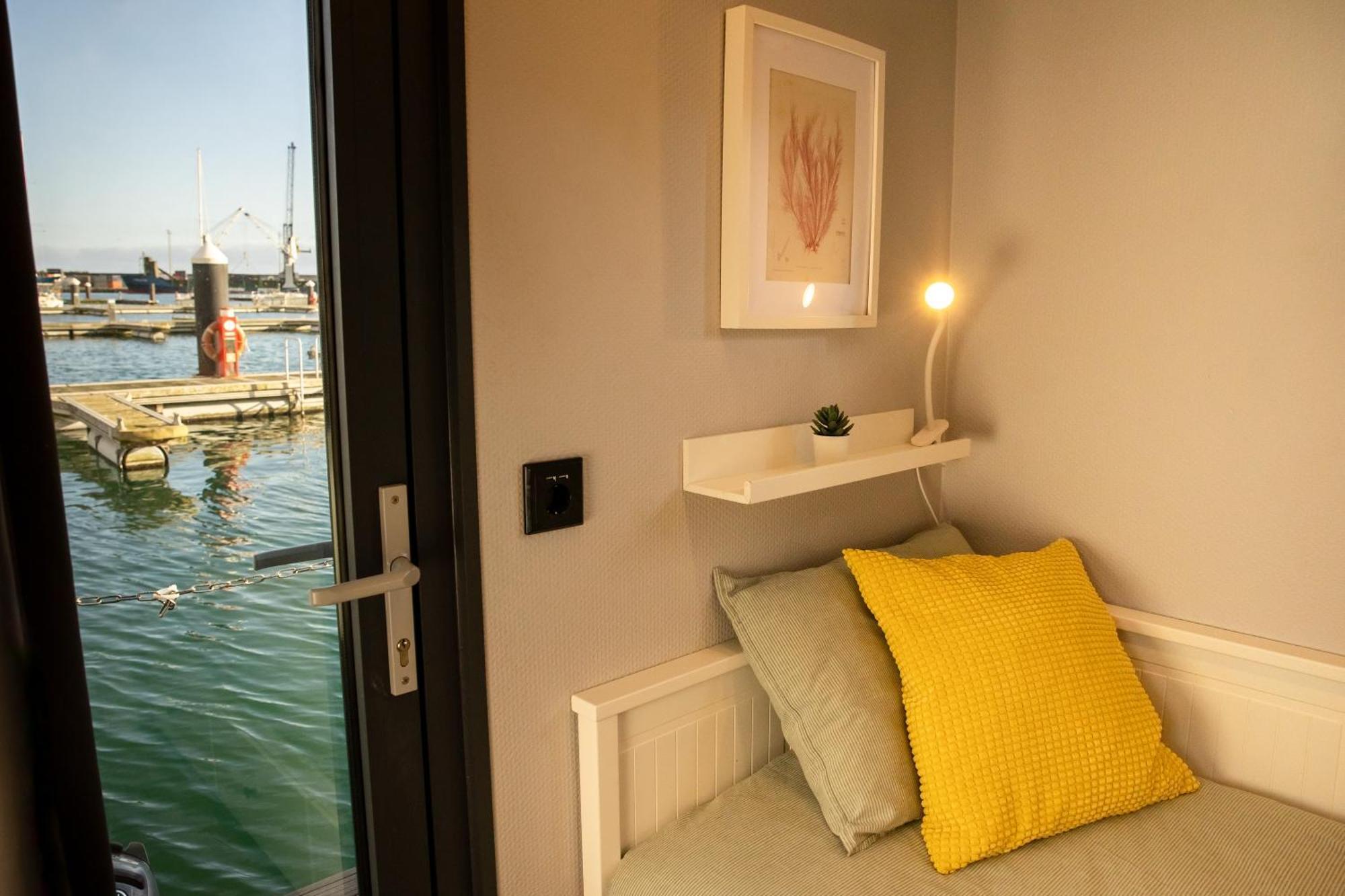 The Homeboat Company Sant'elmo-cagliari Botel *